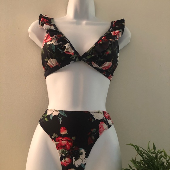 CUPSHE Navy -Floral Ruffle Bikini - Picture 10 of 16